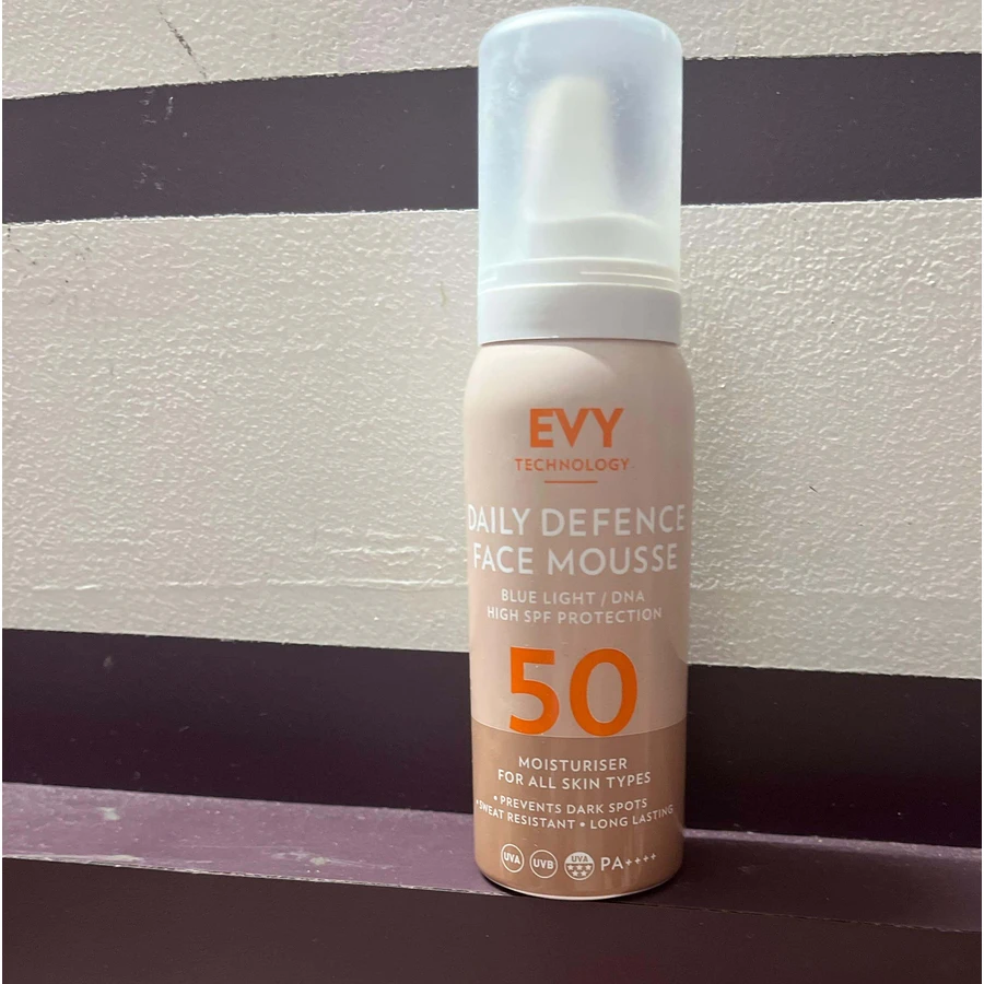Daily Defense Mousse Crème Solaire SPF 50 Visage, 75 ml, Evy Technology