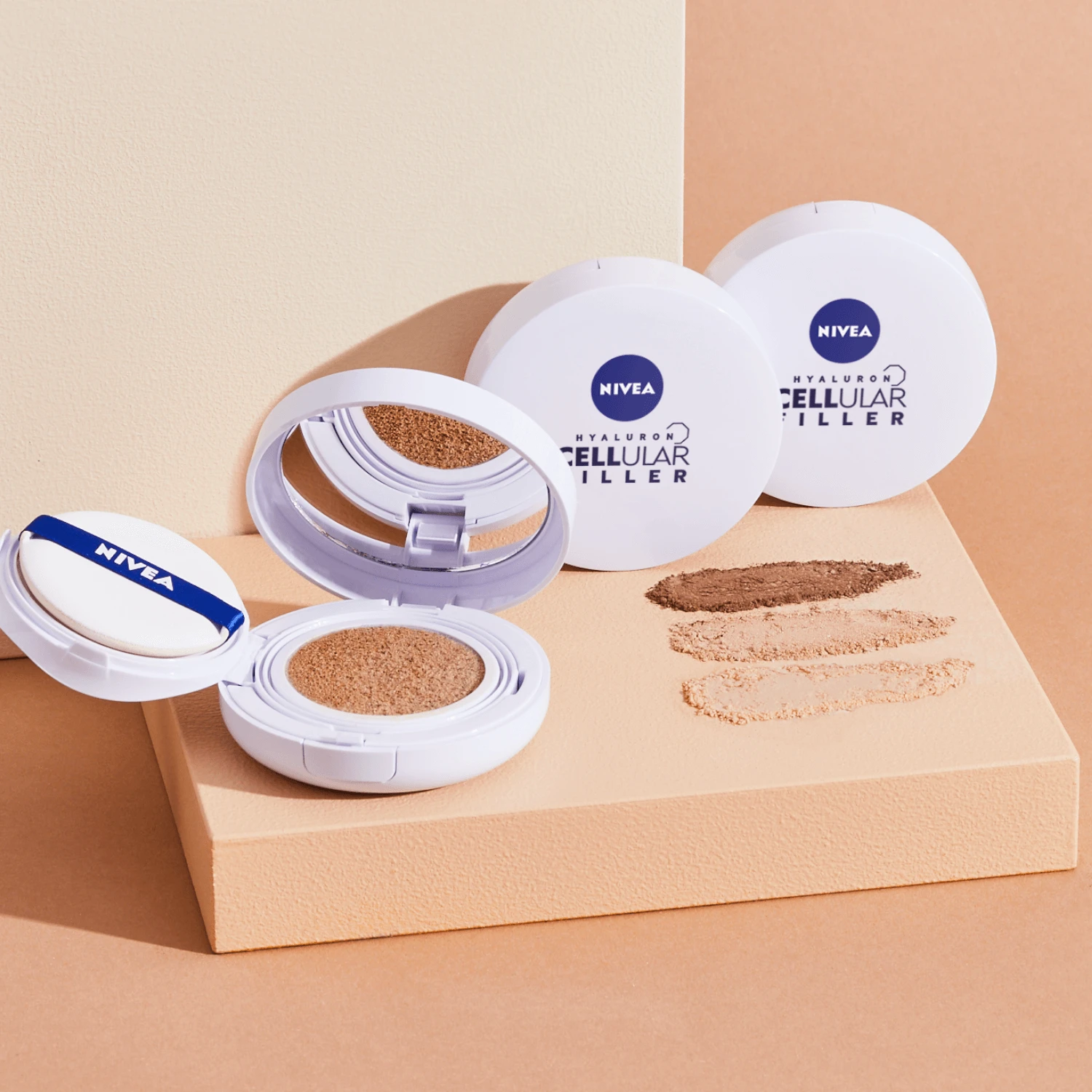 Nivea Expert Finish Zellulärer 3-in-1 Cushion Cream Foundation SPF15 02 Medium, 15ml