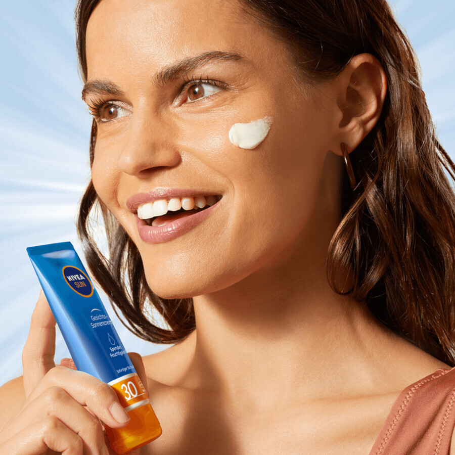 Nivea Sun, feuchtigkeitsspendende Gesichtssonnencreme mit hohem Schutz, SPF 30, 50 ml