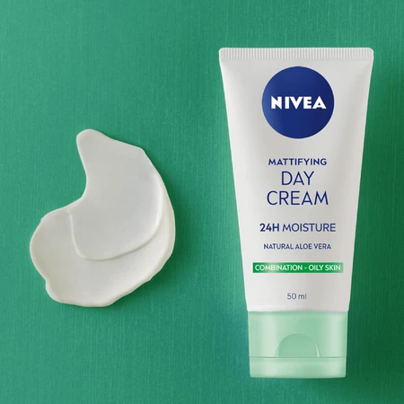 Nivea 24h Hydration, cremă de zi matifiantă, ten gras și mixt, 50 ml