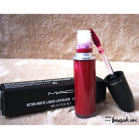 Ruj rezistent mat Mac Retro Matte Liquid Lipcolour Dance with me