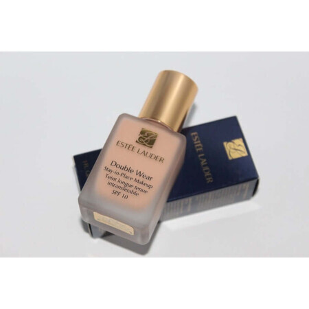 Estee Lauder Double Wear Stay in Place Foundation Farbton 2C2 Pale Almond