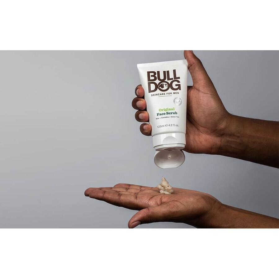 Exfoliant facial de curățare Bulldog pentru bărbați 125 ml