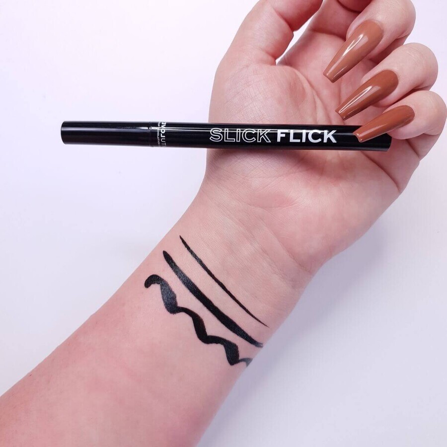 Revolution Relove Slick Flick - Zwart, eyeliner 0.7 g