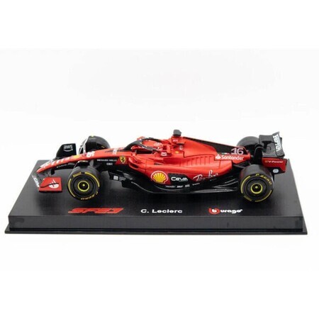 Modellino di auto Ferarri SF-23 con casco Charles Leclerc, +14 anni, 1:43, Rosso piatto, Bburago