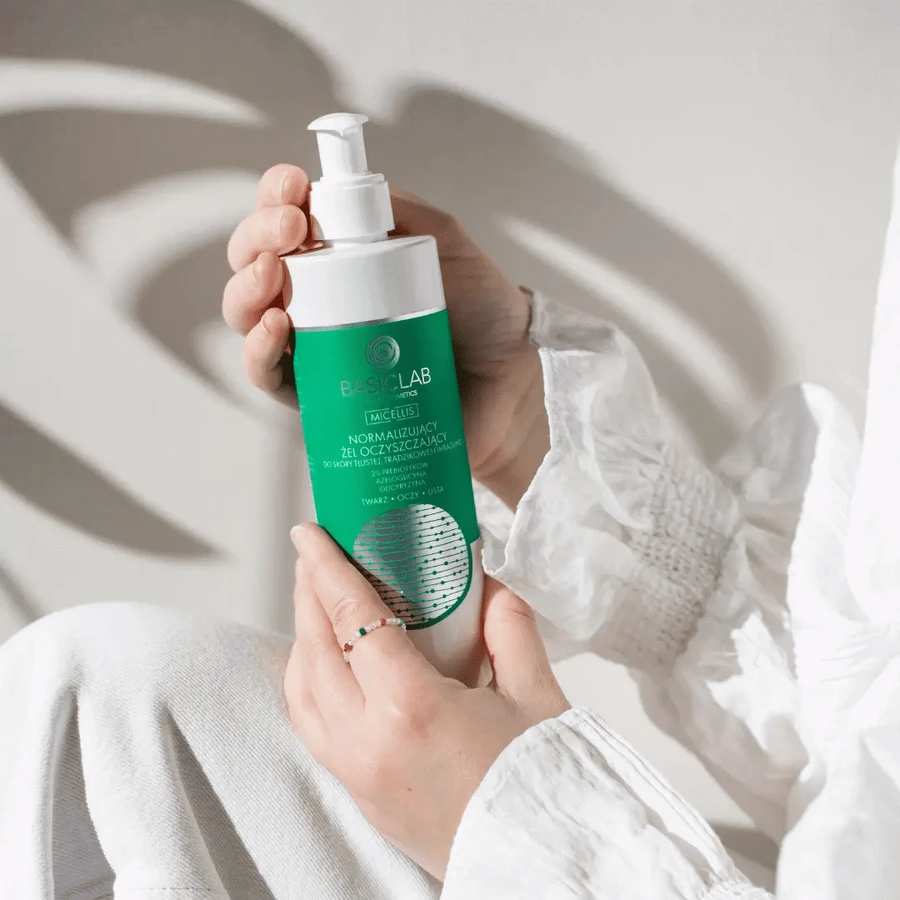 BasicLab Micellis, normaliserende reinigingsgel voor de vette, acnegevoelige en gevoelige huid, 300 ml