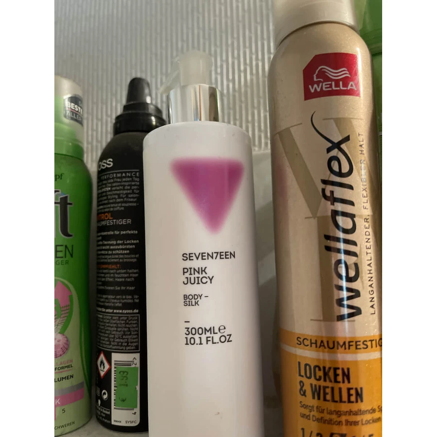 Seventeen Silk Body Lait hydratant pour le corps 300ml