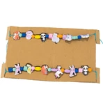 Kit creativ DIY - coliere și brățări cu mărgele din lemn – 12 animale de pădure