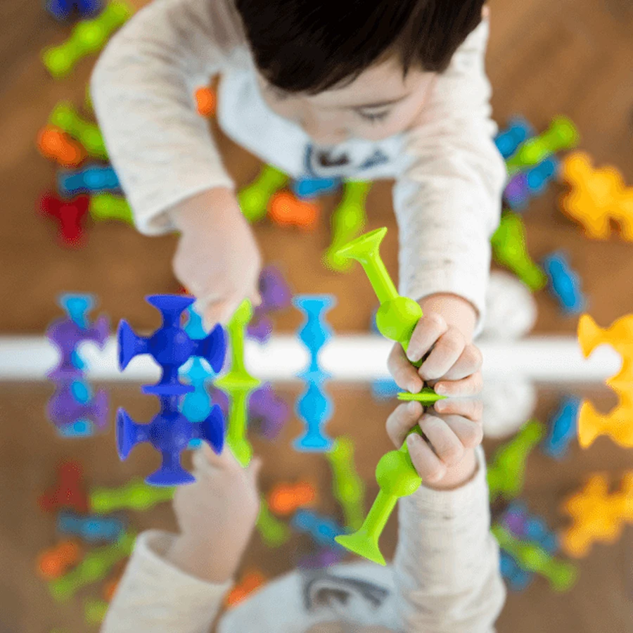 Squigz Starter – Set de construcție cu 22 de piese cu ventuze