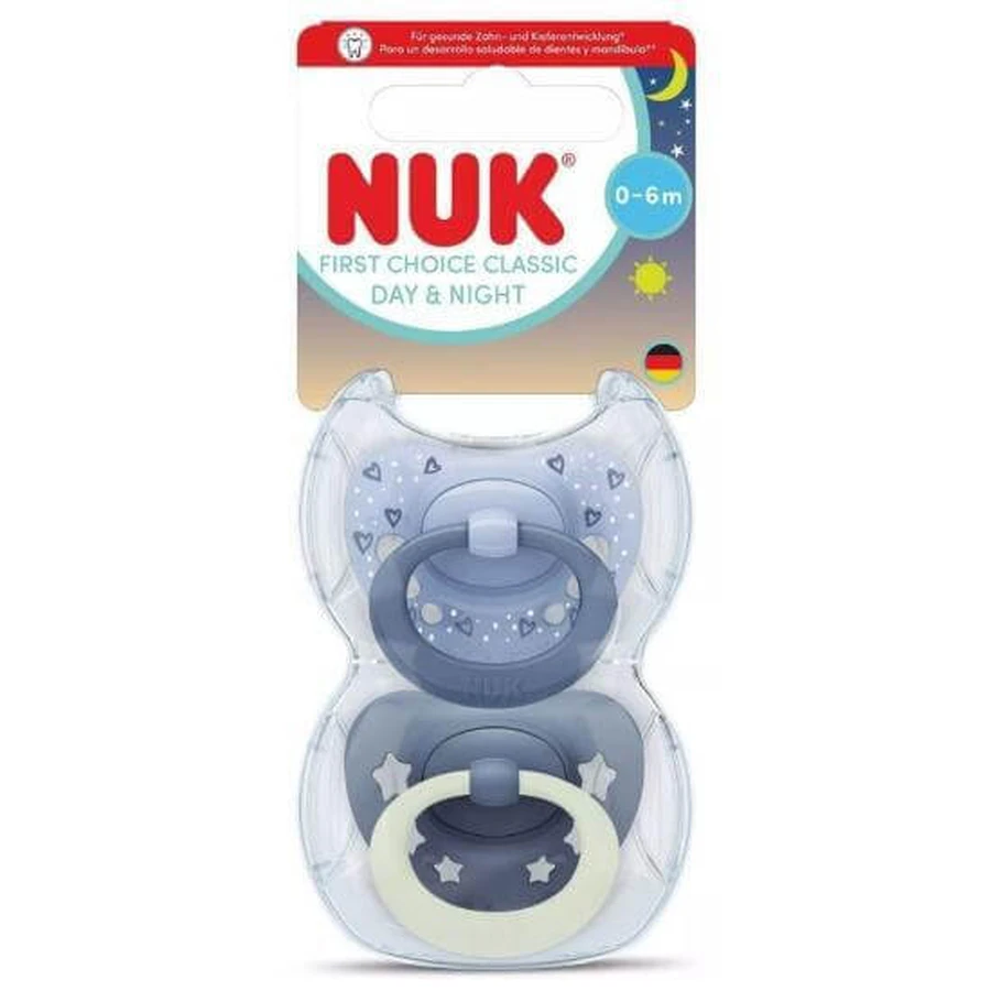 Suzeta NUK First Choice Classic Day&Night din silicon pentru 0-6 luni cu husă, 2 bucăți