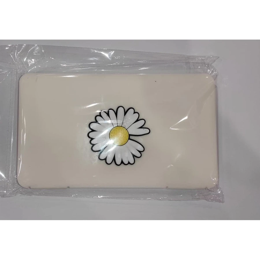Estuche de Mascarilla ROYALTY Margarita Blanca
