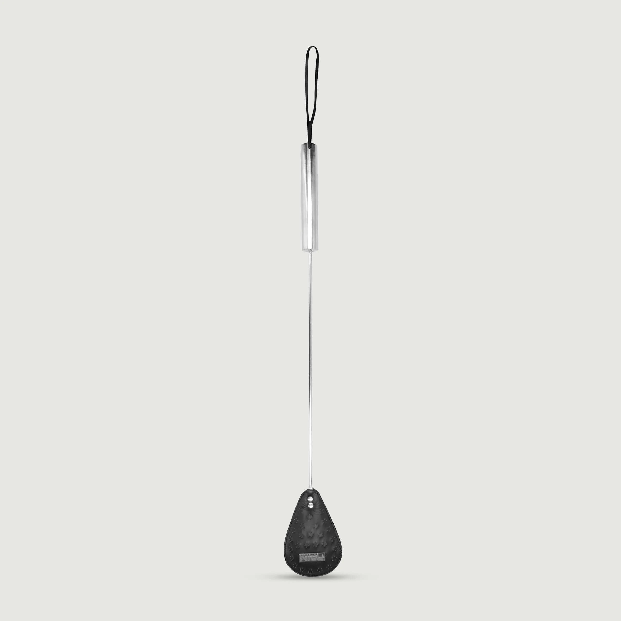 Metall Oval Spike/Keel Crop 24" Weiches Leder - Schwarz