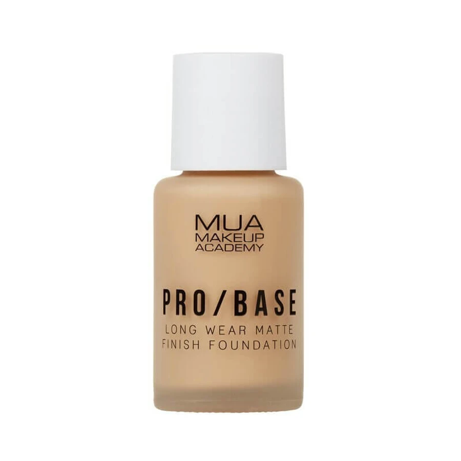MUA | Pro Base Langlebige Matte Finish Foundation 142 | 30ml