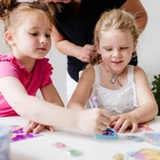 Studio creativo 2 in 1 con unicorni, pittura di diamanti e bracciali