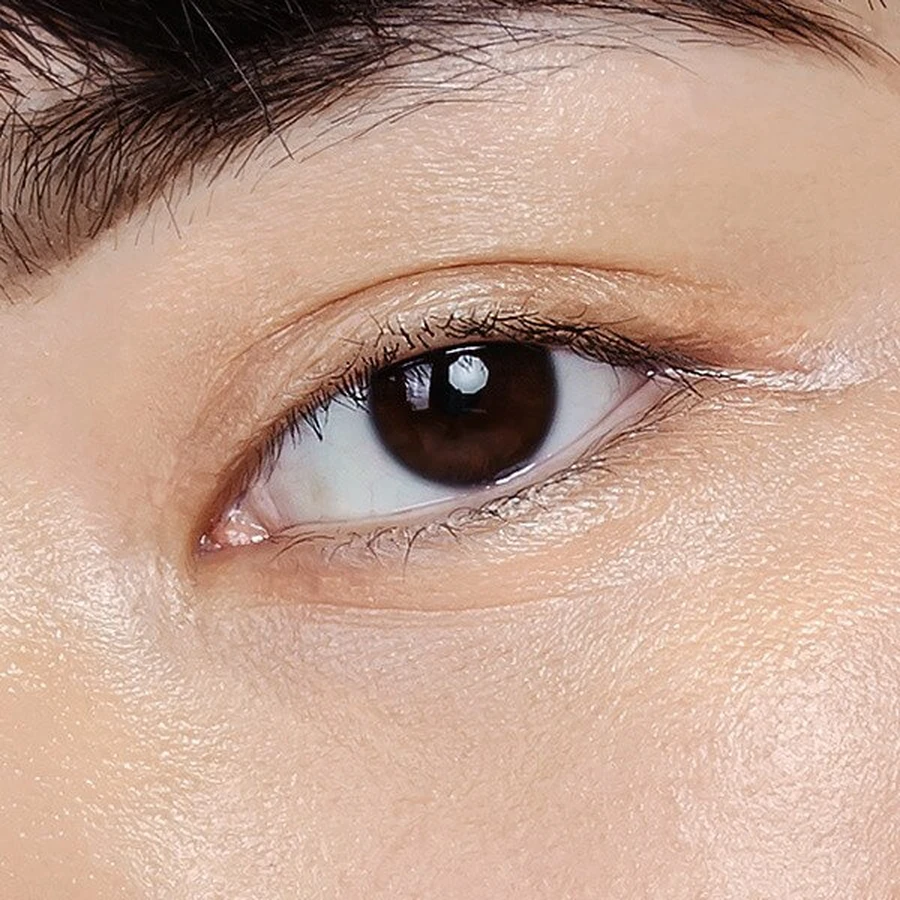 Madara Luminous Perfecting Concealer, corrector, Miel 35, 4 ml
