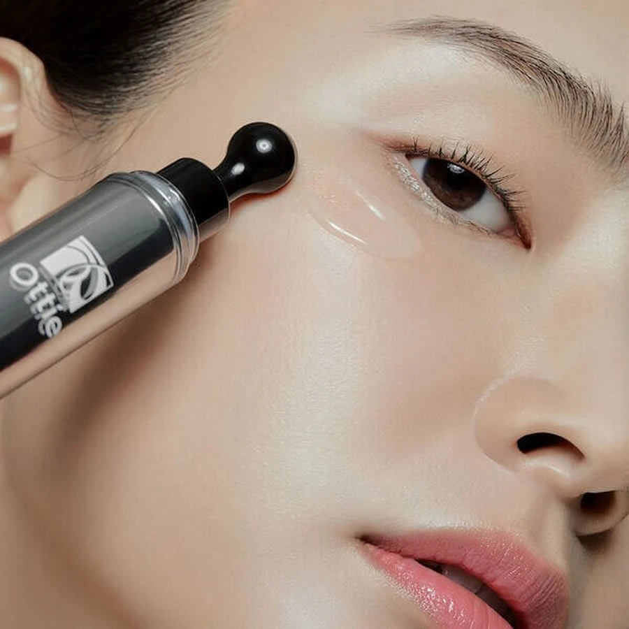 Ottie Platinum Aura, cremă de ochi anti-îmbătrânire cu platină, 15 ml