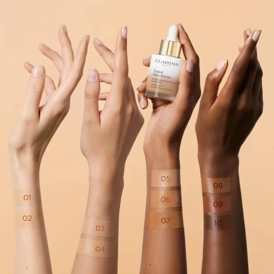 Fond de ten oleo-serum colorat Clarins 30 ml - Nr. 02
