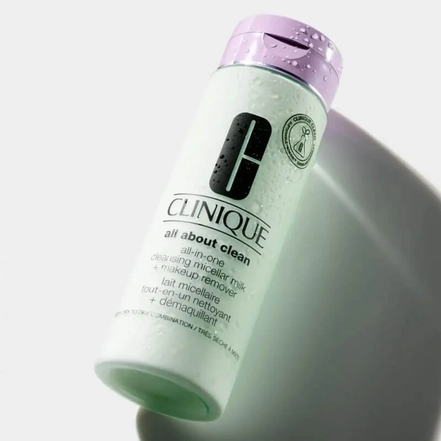 Clinique All About Clean für sehr trockene bis trockene Mischhaut – Mizellare Reinigungsmilch mit Make-up-Entferner, 200 ml