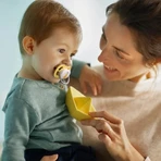 Avent Ultra Air Happy 0-6 luni – 2 suzete din silicon – fructe
