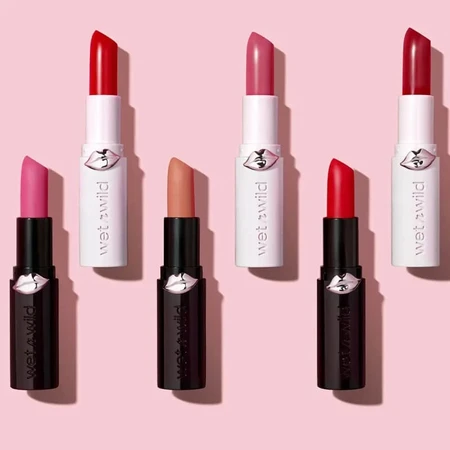 Wet n wild Mega Last Matte Lip Color – ruj semi-mat de lungă durată – Red Velvet