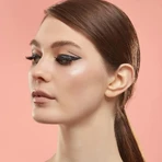 Deborah Eyeliner lichid Ultra Liner – negru