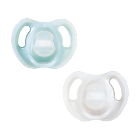 Tommee Tippee Ultra Light - 2 orthodontische fopspenen van medische siliconen, 0–6 maanden