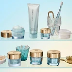 Estée Lauder Daywear Glow Boost Jelly Cleanser - Purifying and Brightening Foaming Facial Cleanser, 125 ml